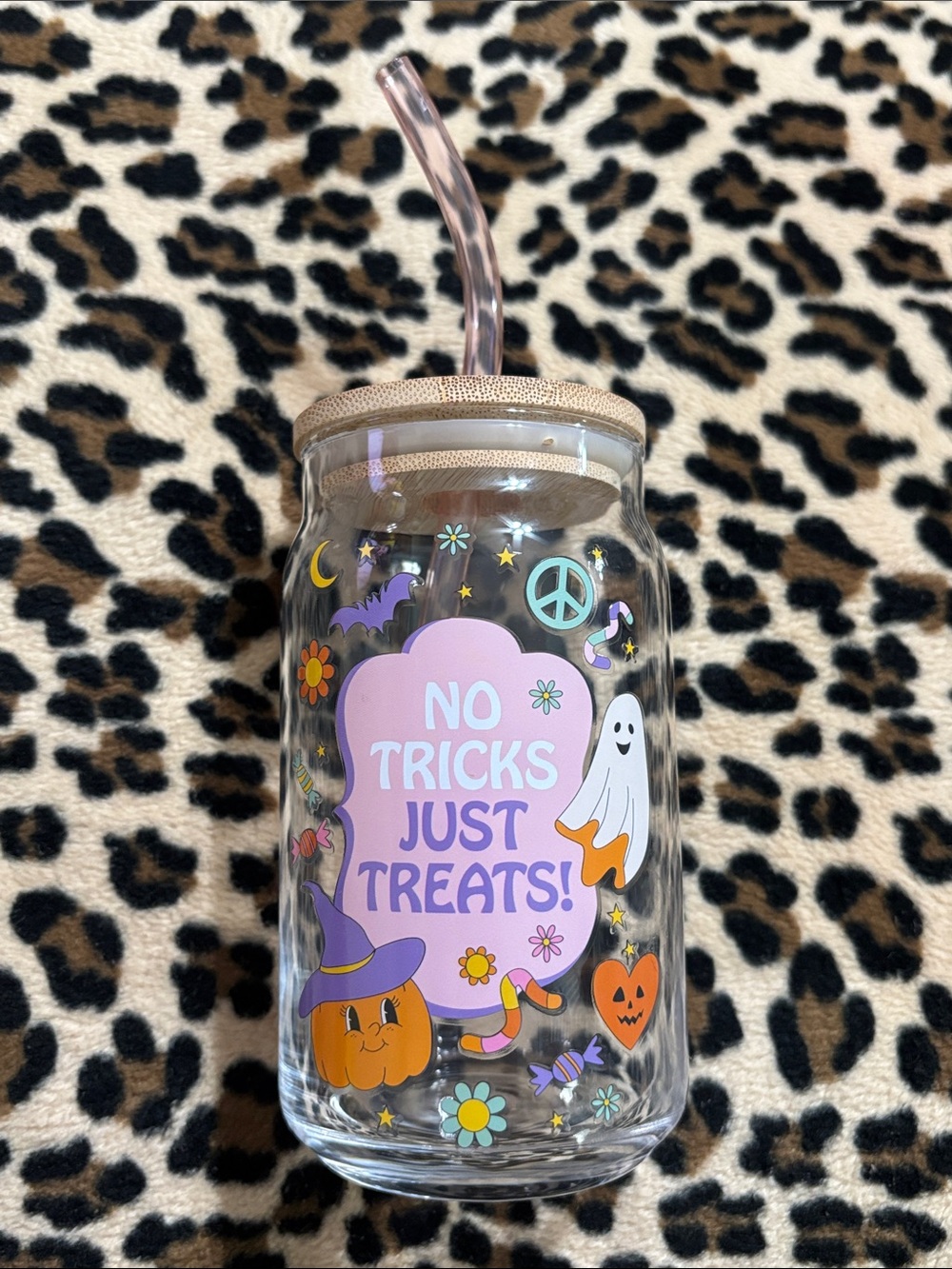 NO TRICKS JUST TREATS 💜🧡 Glass Tumbler Cup Straw Halloween Ghost Pumpkin Dorm